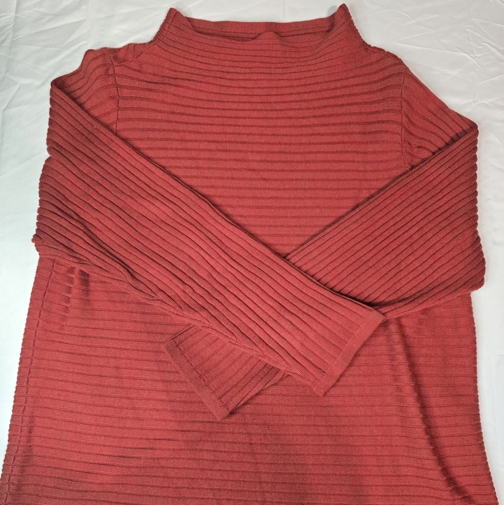 Eileen Fisher Deep Red/Rust Ribbed Knit Top 100% Extra Fine Merino Wool
